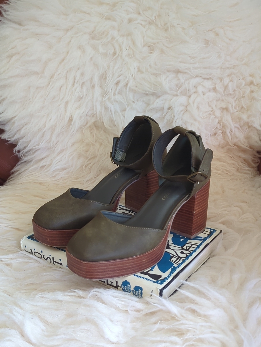House Of Harlow Olive Platform Block Heel Pumps with Ankle Strap